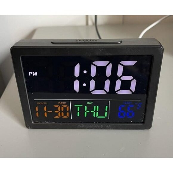 New Digital Alarm Clock, 5.5" Large LED Time Display, Adjustable Alarm Volume - Picture 2 of 2